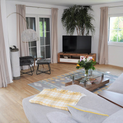 Wohnzimmer - Ferienwohnung Alpenrose